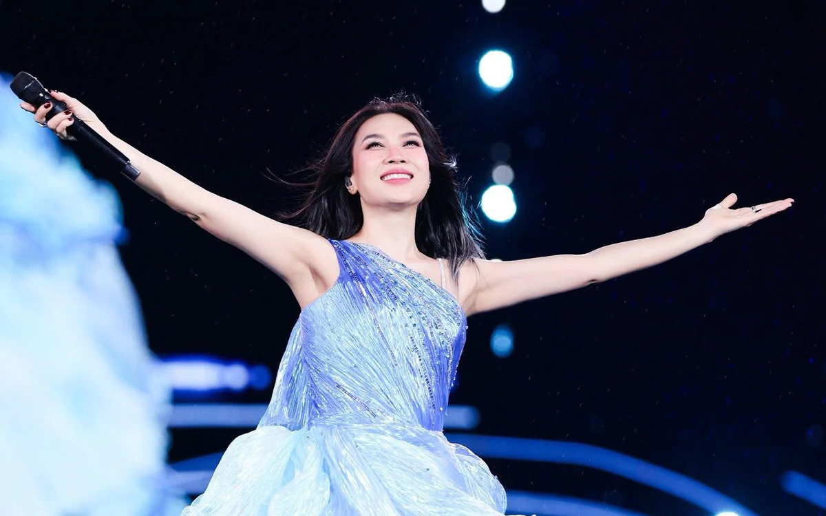 Vé concert Mỹ Tâm bán hết: Sức mạnh của nghệ sĩ solo
