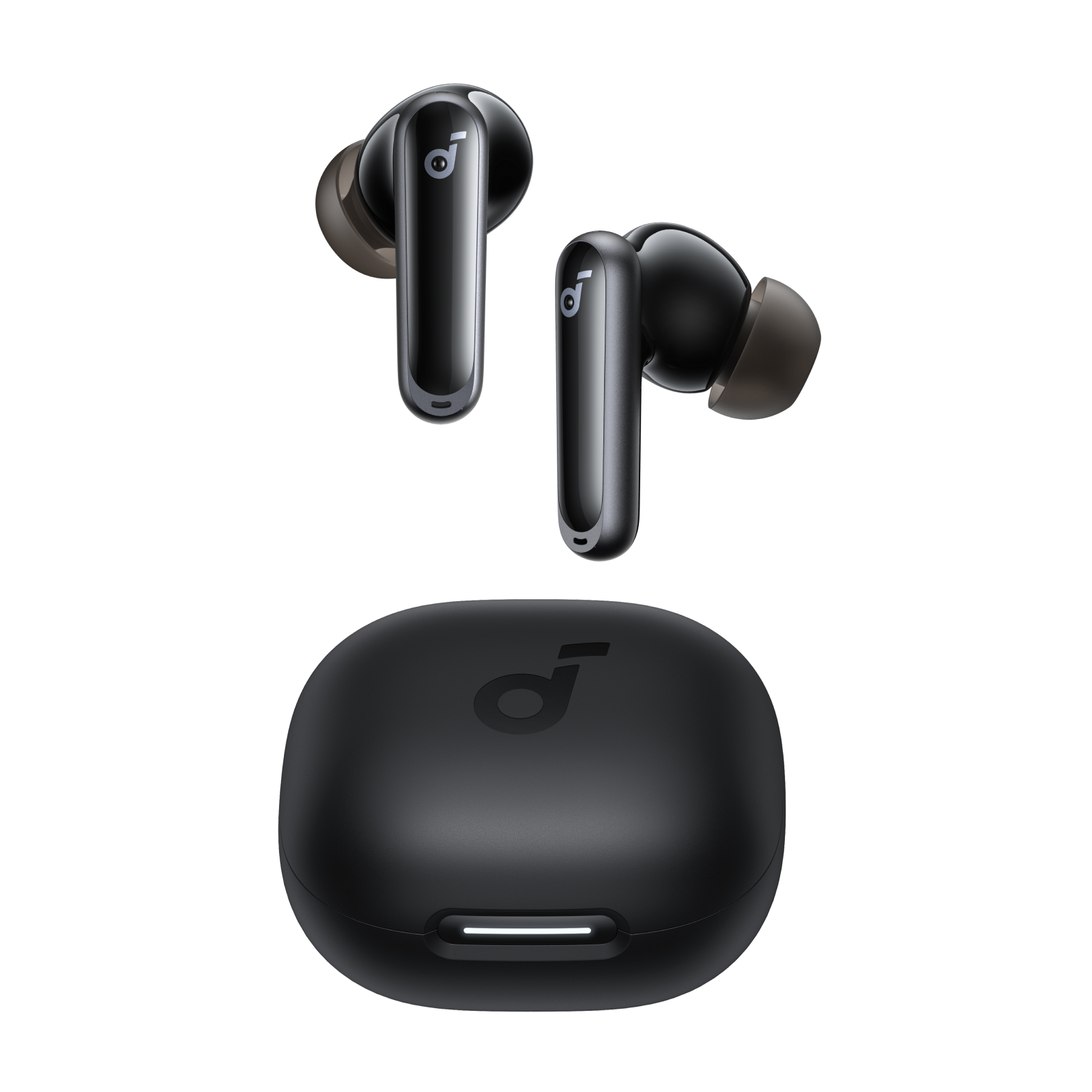 Dua fon telinga Soundcore P40i dan bekas pengecas hitam pada latar gelap