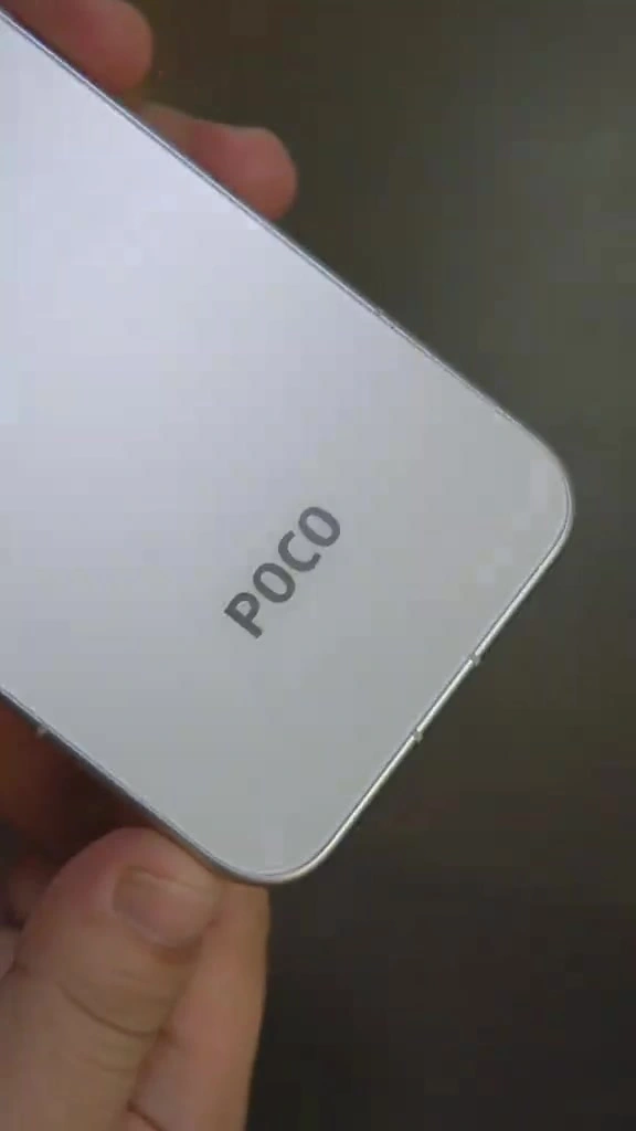 Harga POCO F9 Pro Malaysia: RM2,899 berbanding RM3,299