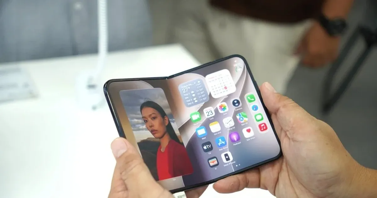 iPhone Duo 3: Màn hình 8,1 inch và camera tele đáng chờ