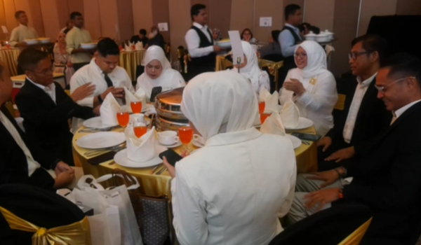 Pelaburan Besar, Hampir 100,000 Peluang Pekerjaan Menanti