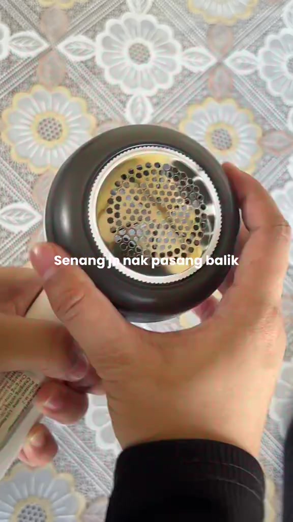 Kepala jejaring bulat fabric shaver ditunjukkan dari dekat