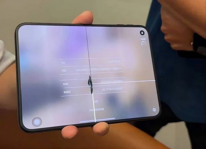 iPhone Duo nứt màn hình trong: Apple hỗ trợ đổi máy ra sao?