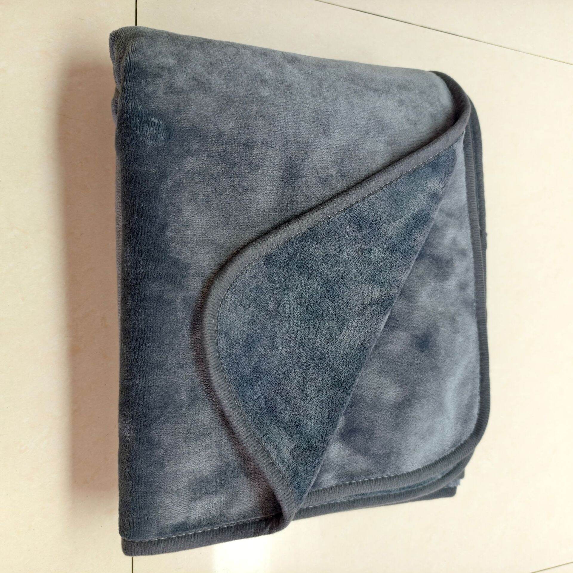 41.7% Drop Waterproof Couples Blanket