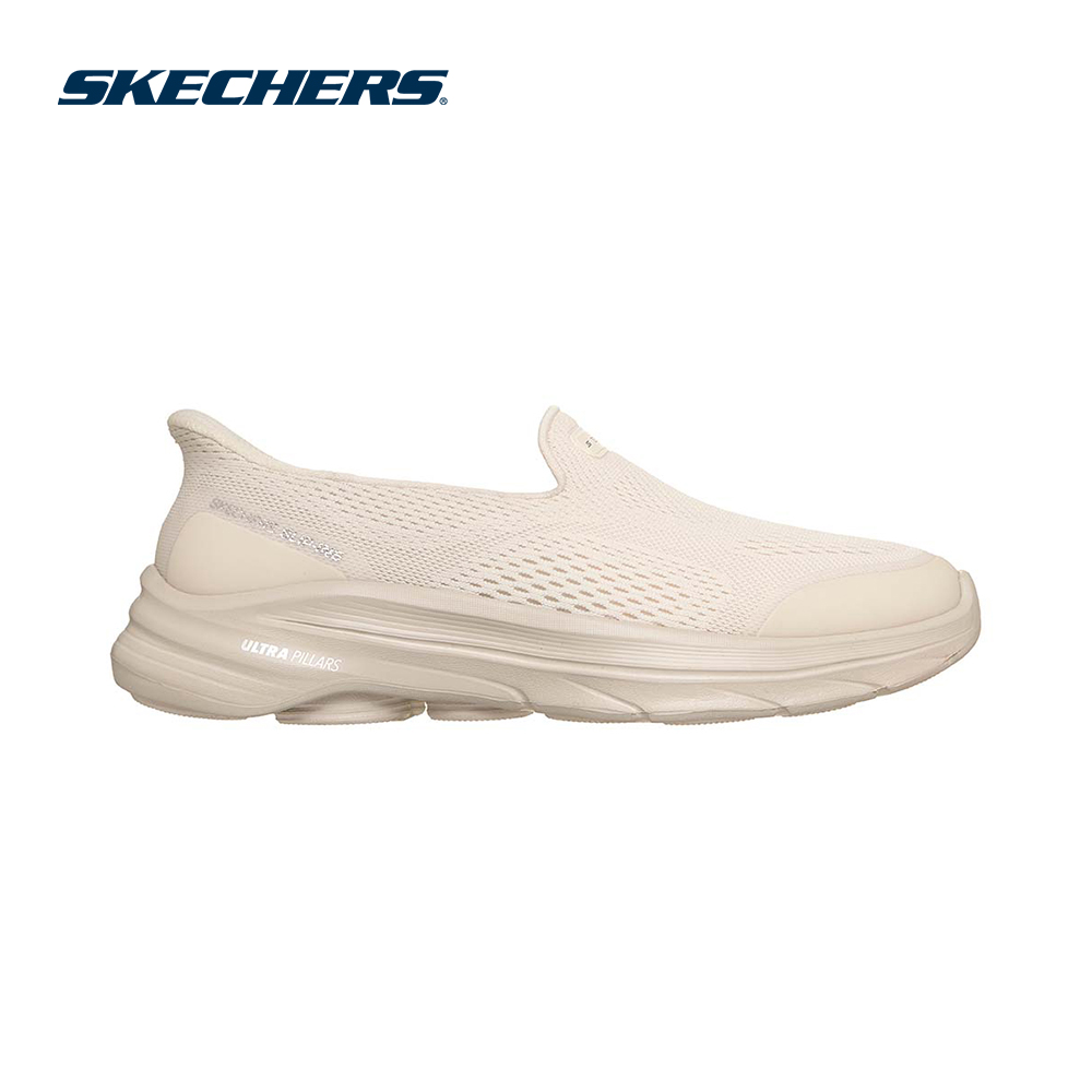 11.8% Drop Skechers GOwalk 8