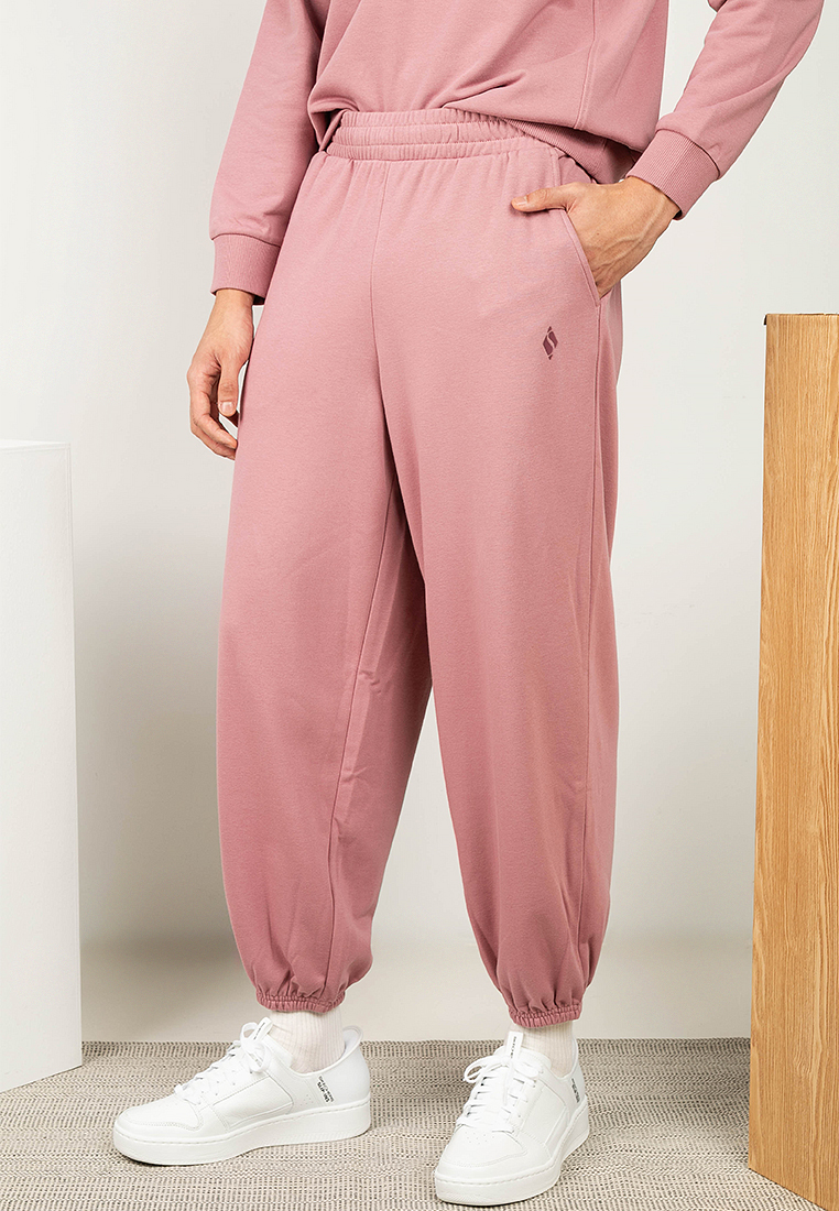 11.8% Drop Skechers Outdoor Pants
