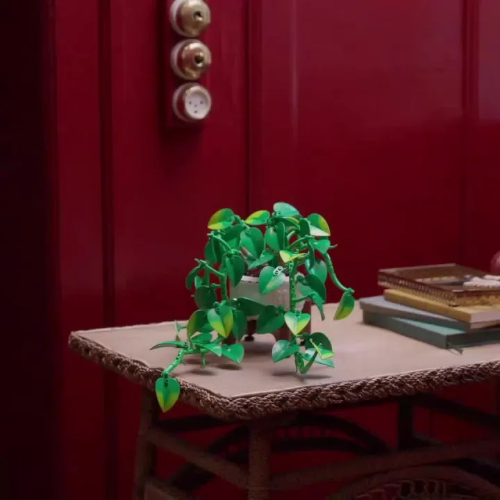 LEGO Botanicals 11512 Hanging Golden Pothos (372 Pieces)