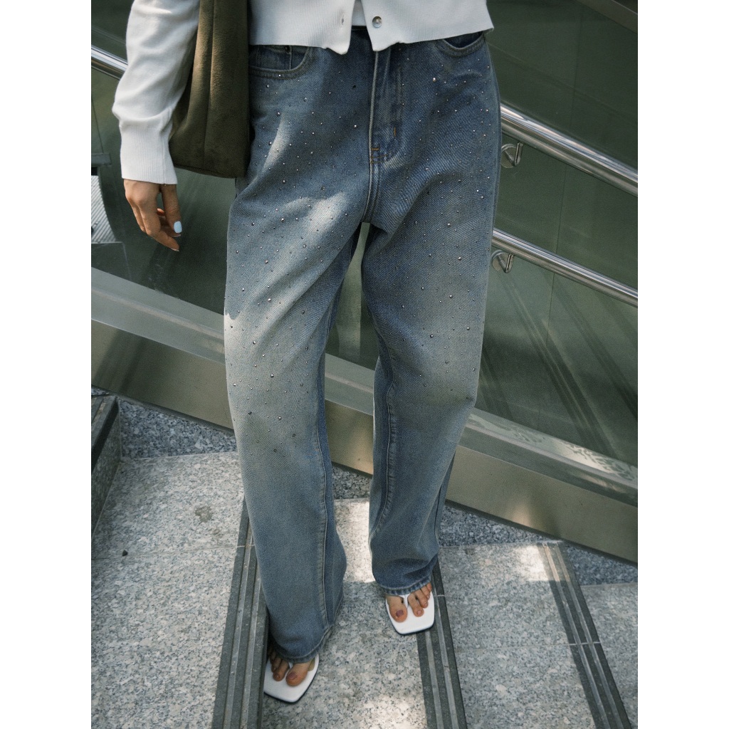 Quần Jeans Lưng Cao Đính Cườm Ống Rộng | Sparkling High-rise Straight Jeans | White On Denim | Shopee Việt Nam