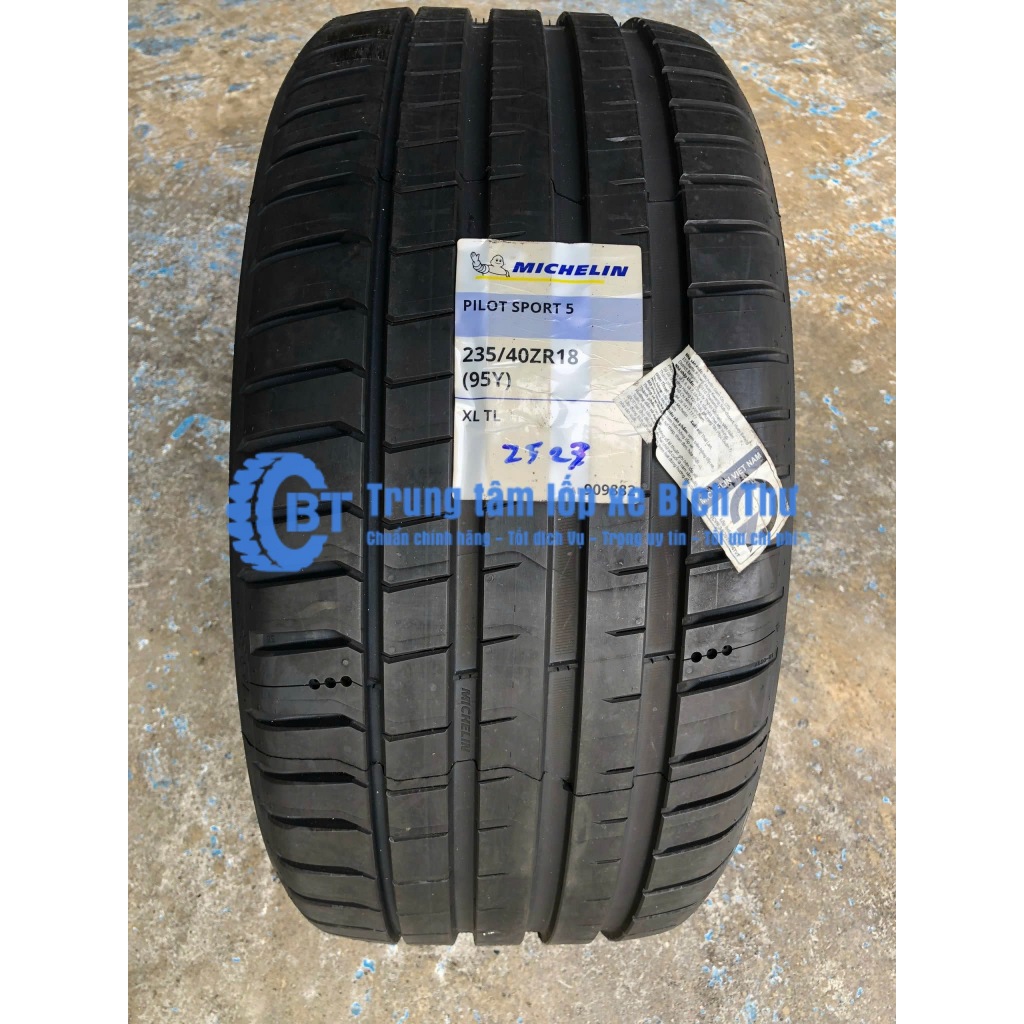 Lốp Michelin 235/40R18 Pilot Sport 5 Cửa Hàng Lốp Bích Thư, Lốp Xe Êm Ái, Chất Lượng An Toàn Độ Bám Đường Tốt | Shopee Việt Nam