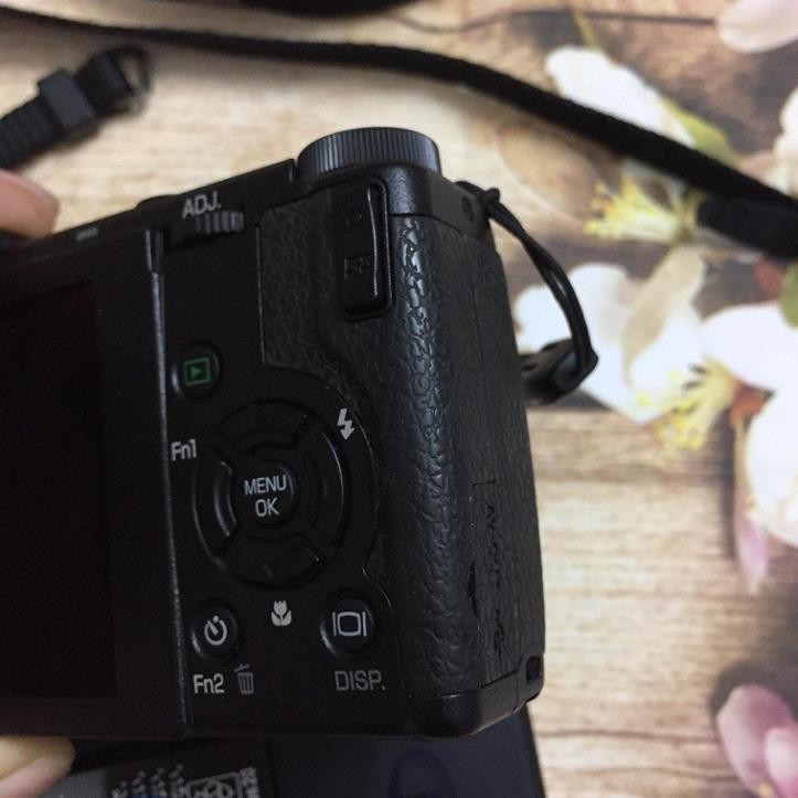 [Shoppe trợ giá ] Máy ảnh Ricoh GR Digital III máy rất đẹp | Shopee Việt Nam