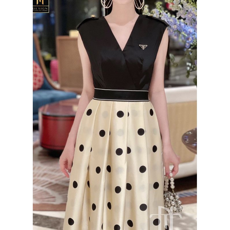 Linh Vi Đầm Lụa Liền Thân Eo Tag Prada Áo Đính Nút Vai Sang Trọng Thoải Mái Che Bụng | Shopee Việt Nam