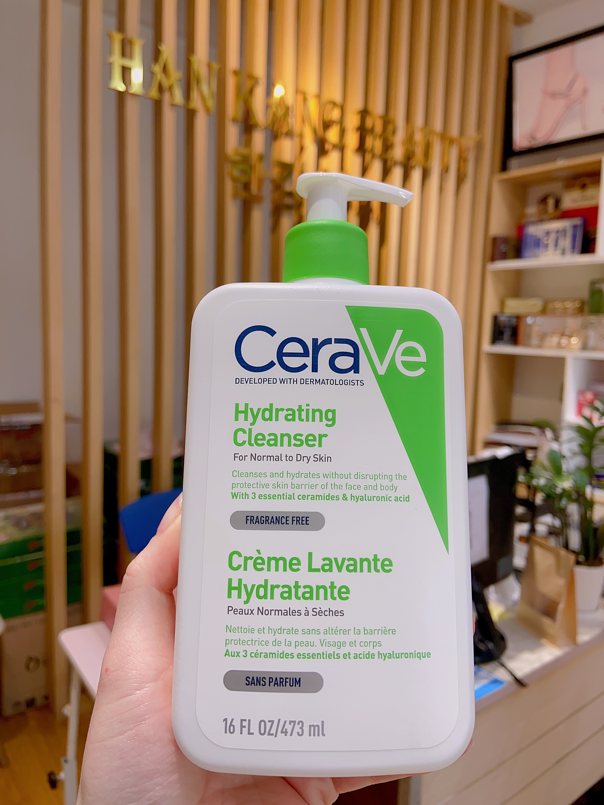 Sữa rửa mặt Cerave Hydrating Facial Cleanser an toàn lành tính cho da thường da khô
