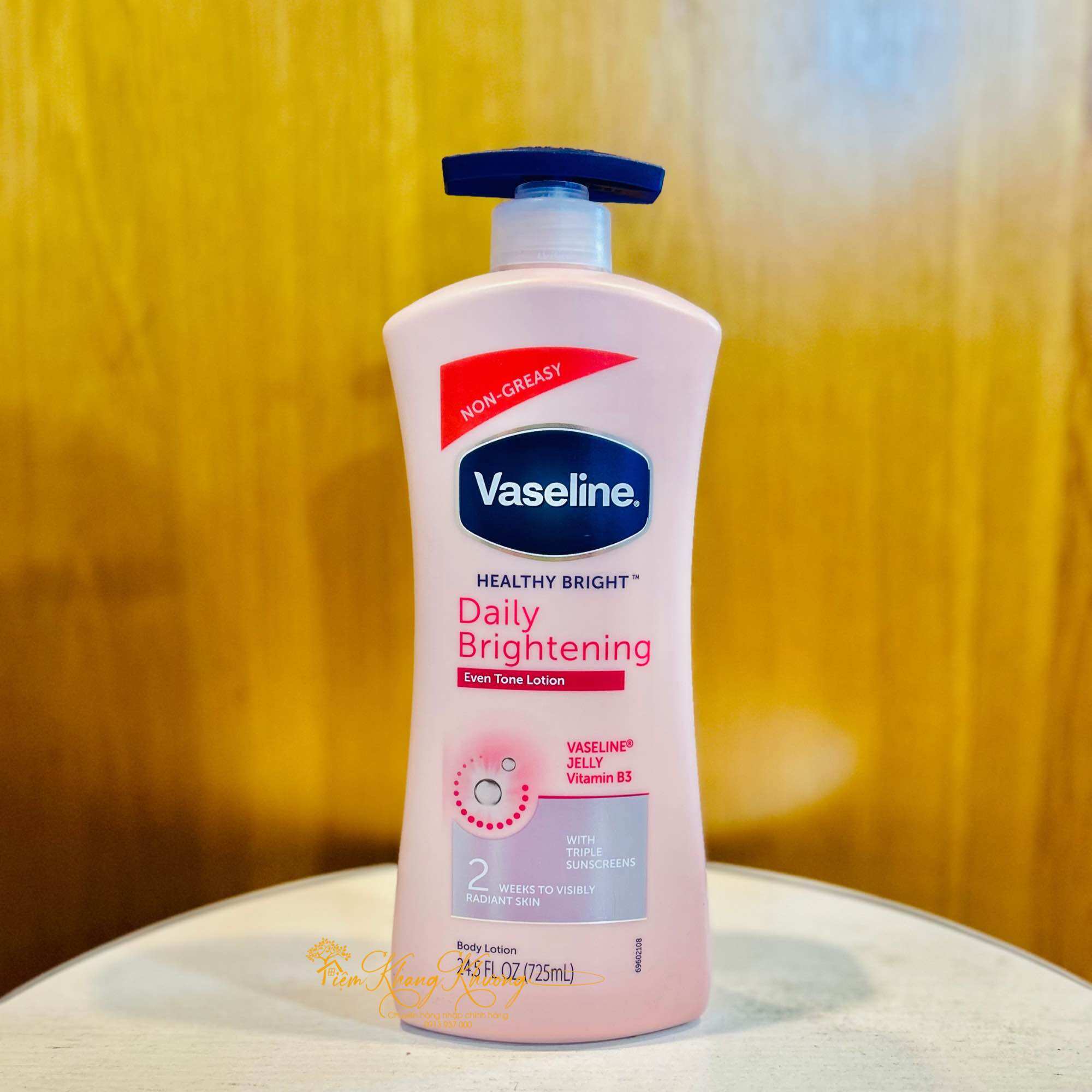 SỮA DƯỠNG THỂ TRẮNG SÁNG DA VASELINE HEALTHY BRIGHT DAILY BRIGHTENING - CHAI 725ML