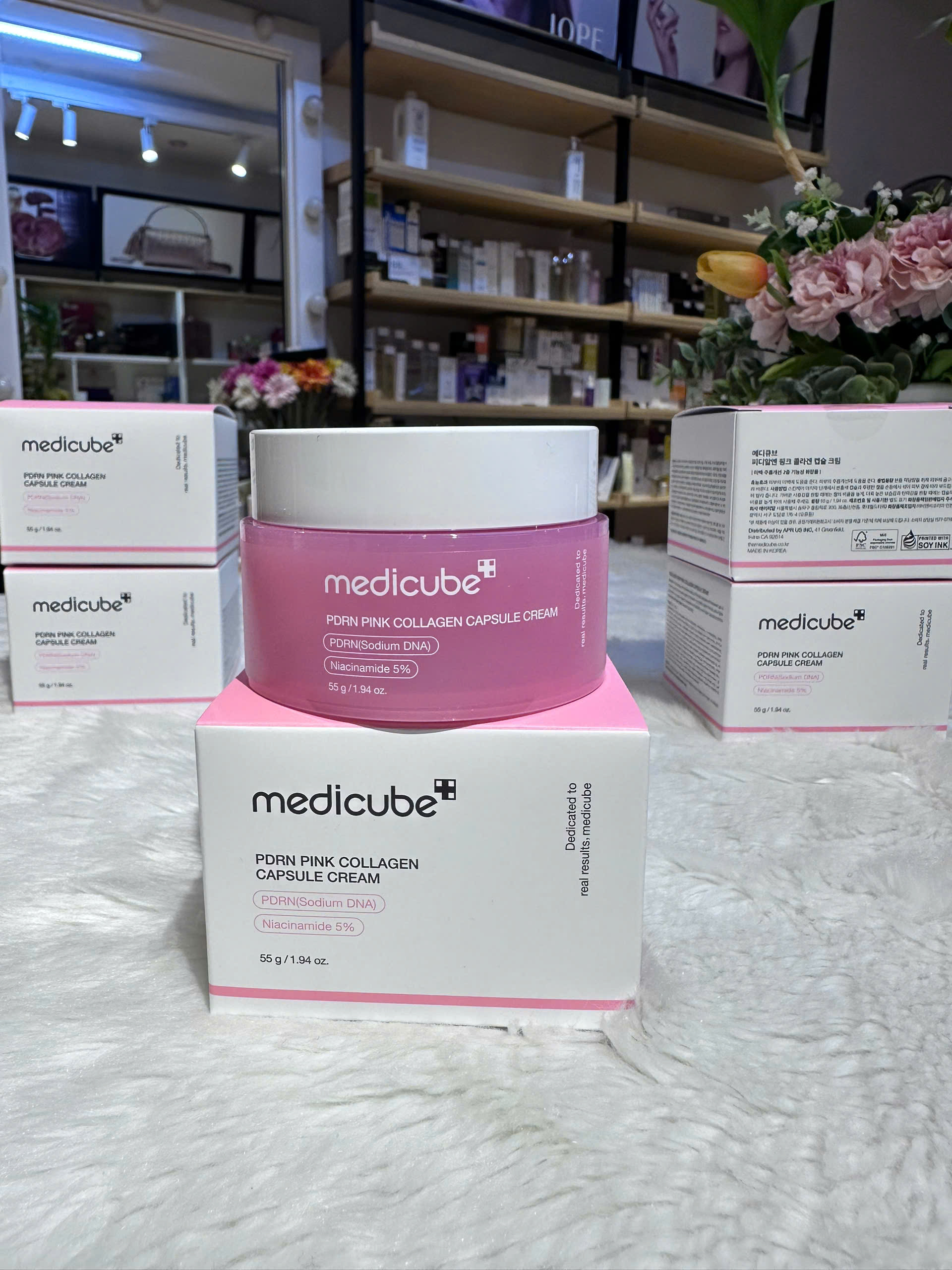 Kem Dưỡng Viên Nang Cấp Ẩm Phục Hồi Làm Trắng Săn Chắc Da Medicube PDRN Pink Collagen Capsule Cream 55g